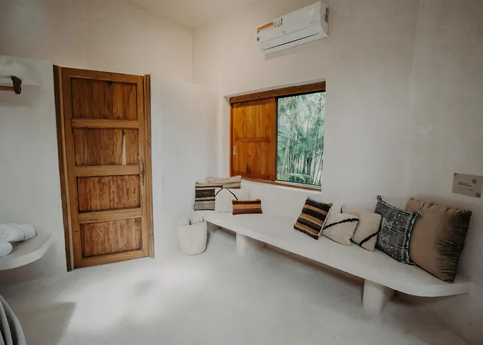 Sacred Hideaways Hotel *